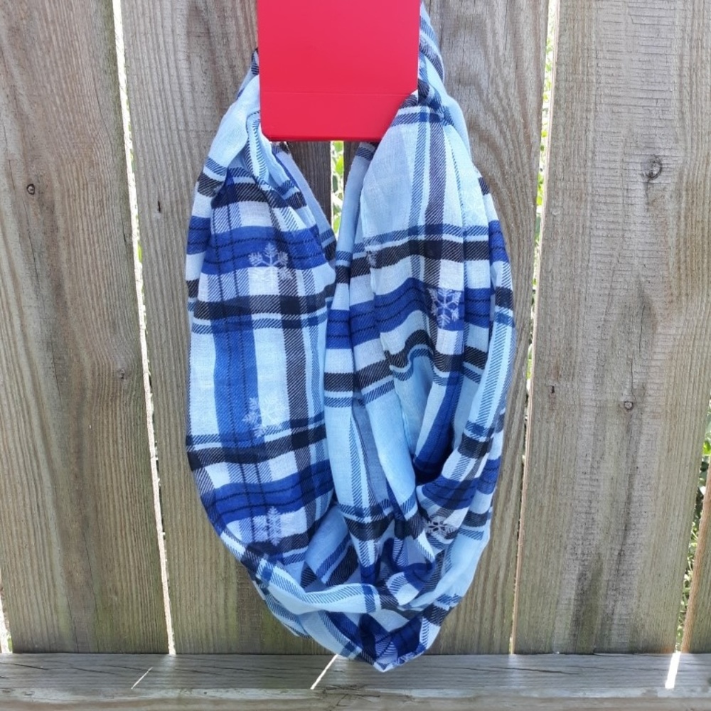 NWT Blue Plaid Snowflake Infinity Scarf